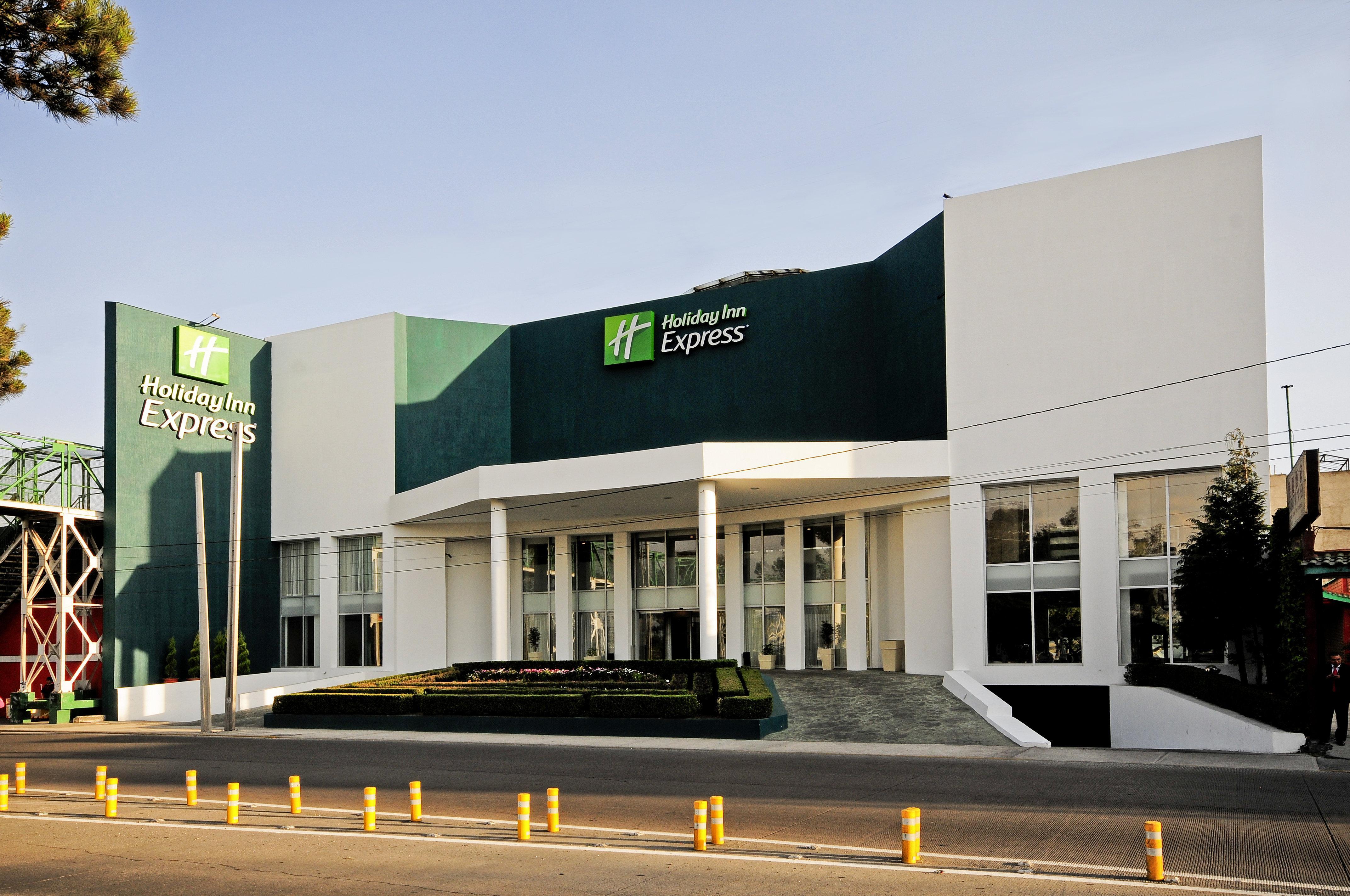 Holiday Inn Express Toluca By Ihg Екстер'єр фото