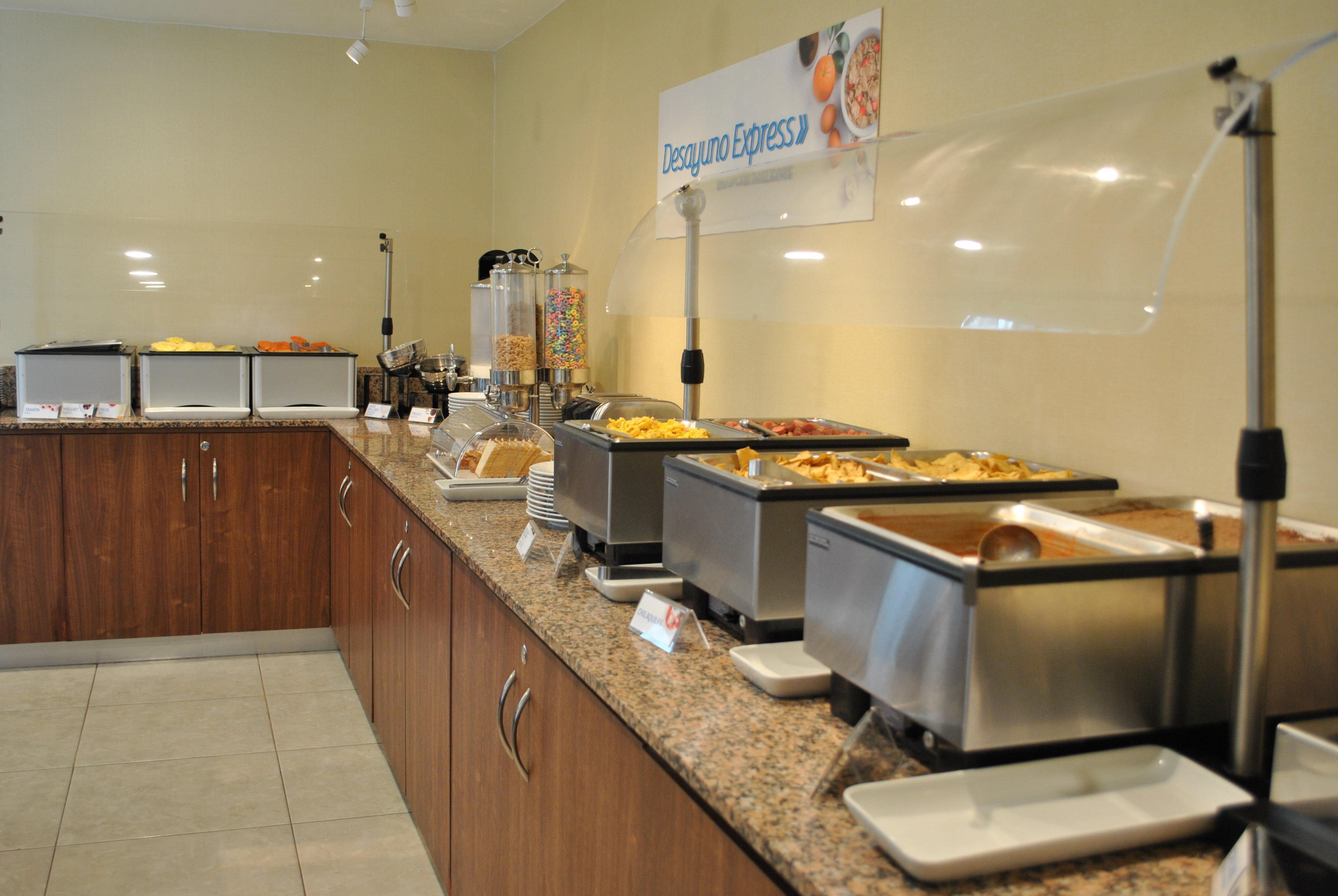 Holiday Inn Express Toluca By Ihg Екстер'єр фото