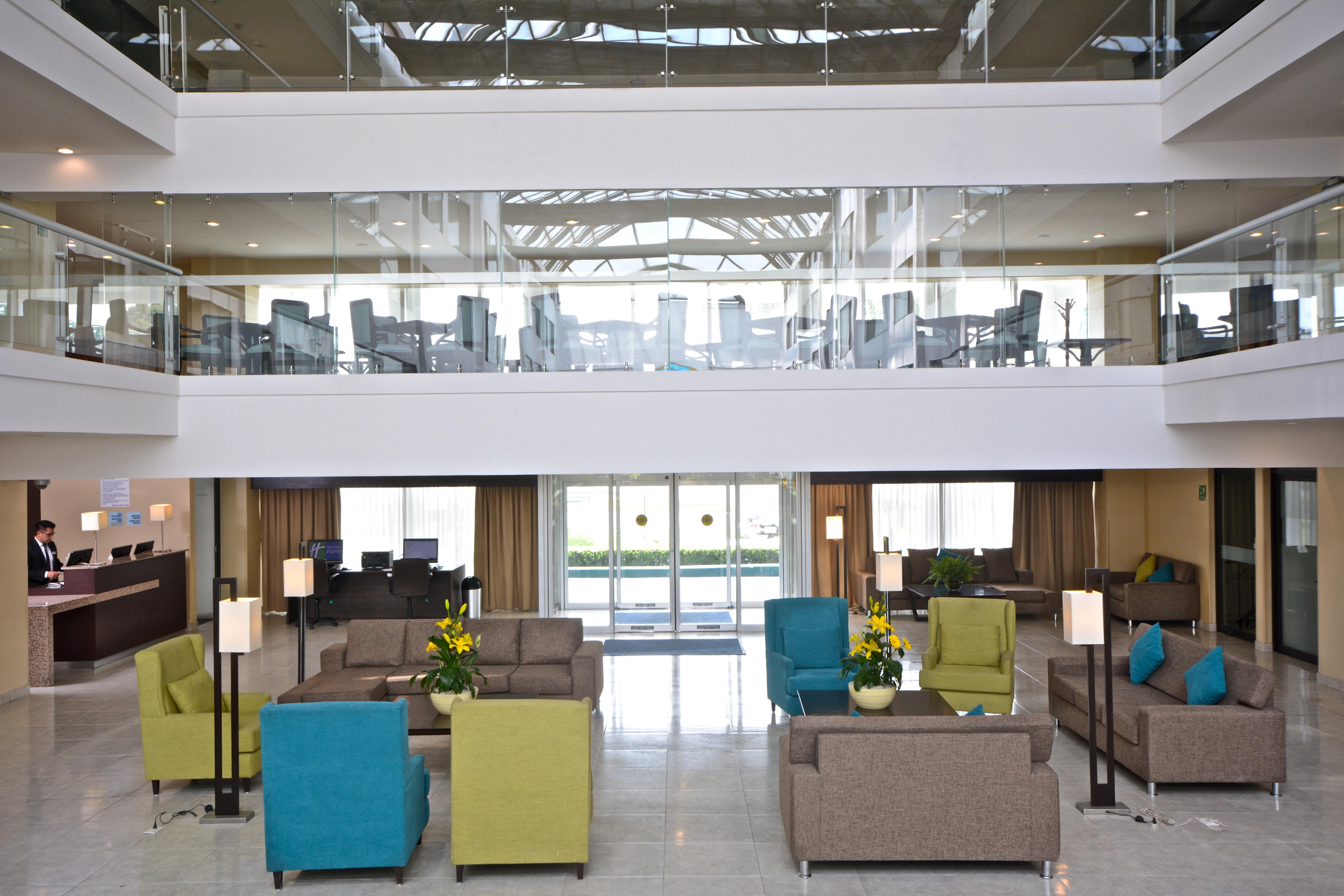 Holiday Inn Express Toluca By Ihg Екстер'єр фото