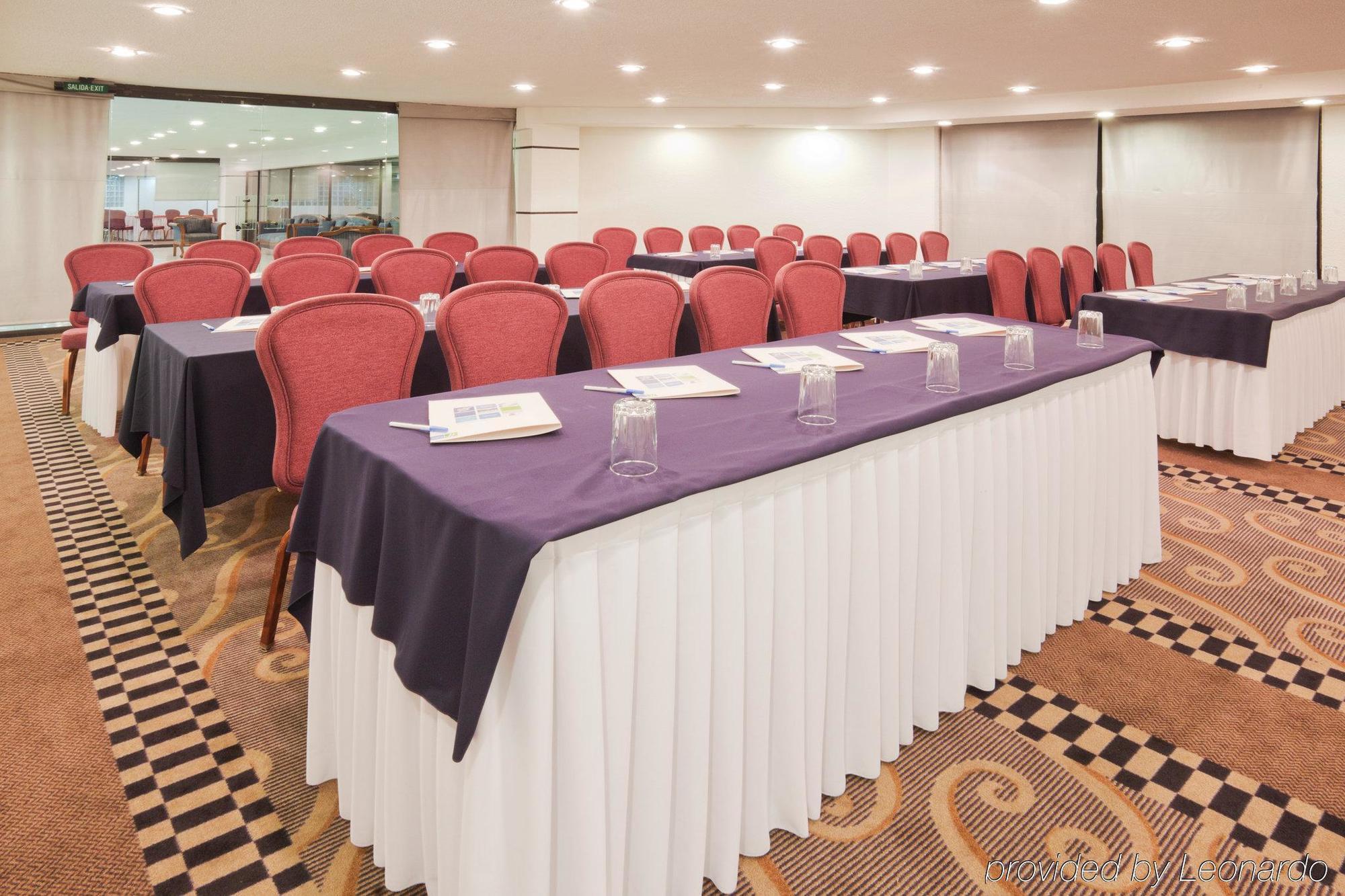 Holiday Inn Express Toluca By Ihg Екстер'єр фото