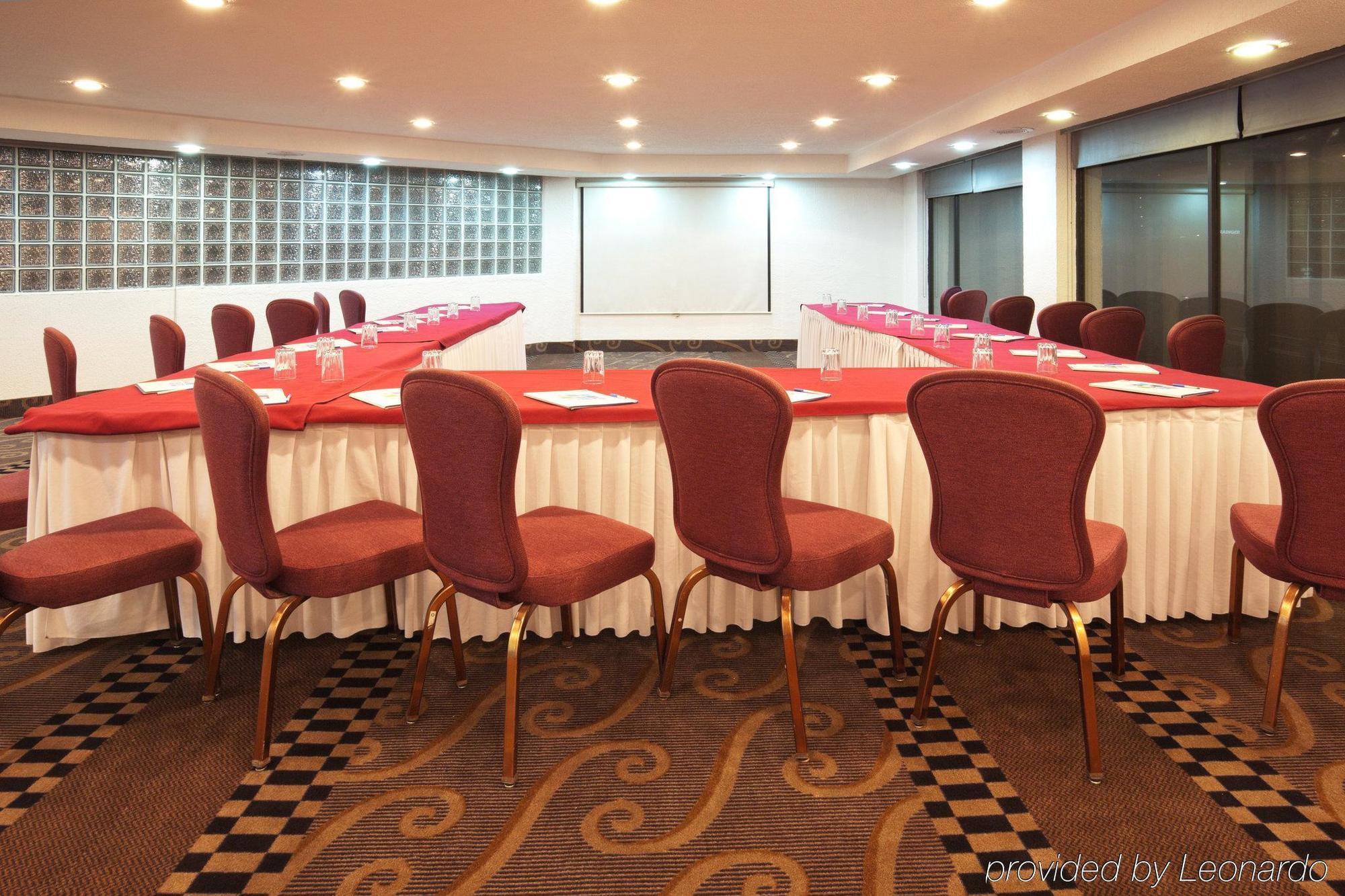 Holiday Inn Express Toluca By Ihg Зручності фото