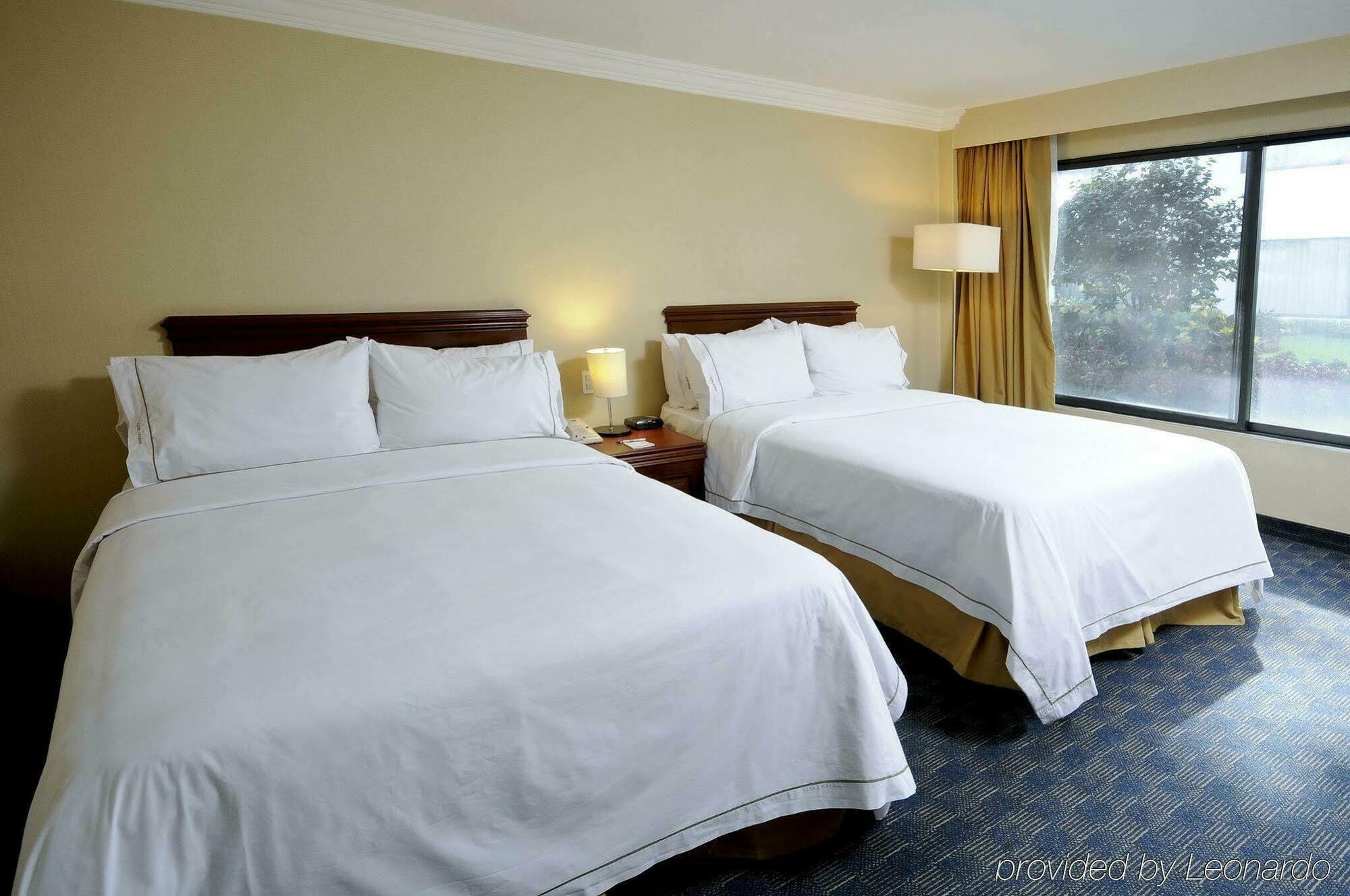 Holiday Inn Express Toluca By Ihg Екстер'єр фото