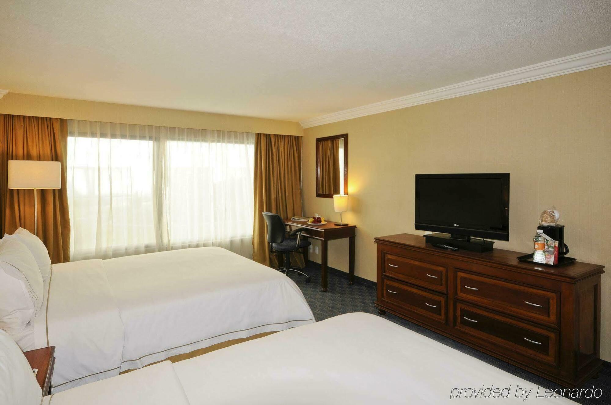 Holiday Inn Express Toluca By Ihg Екстер'єр фото